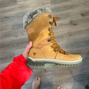 Santana Canada Brown Winter Boots with Fur